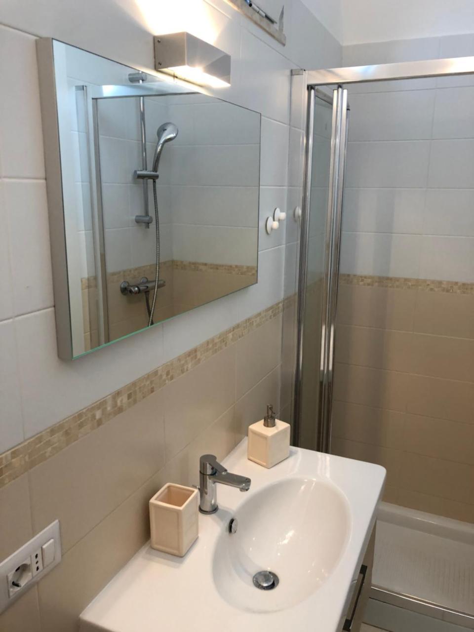 White House Apartment Bari Luaran gambar